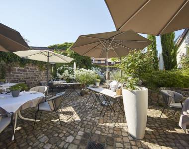 Innenhof Hotel Reichsstadt im Sommer